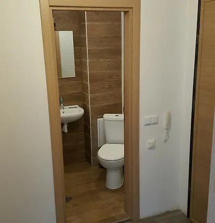 First Line Elegant Apartament Warna